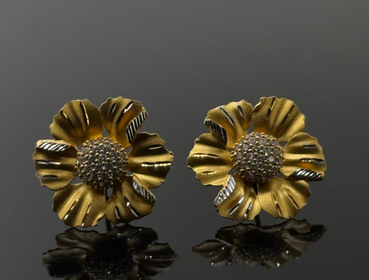 22K Solid Gold Fancy Studs ES210
