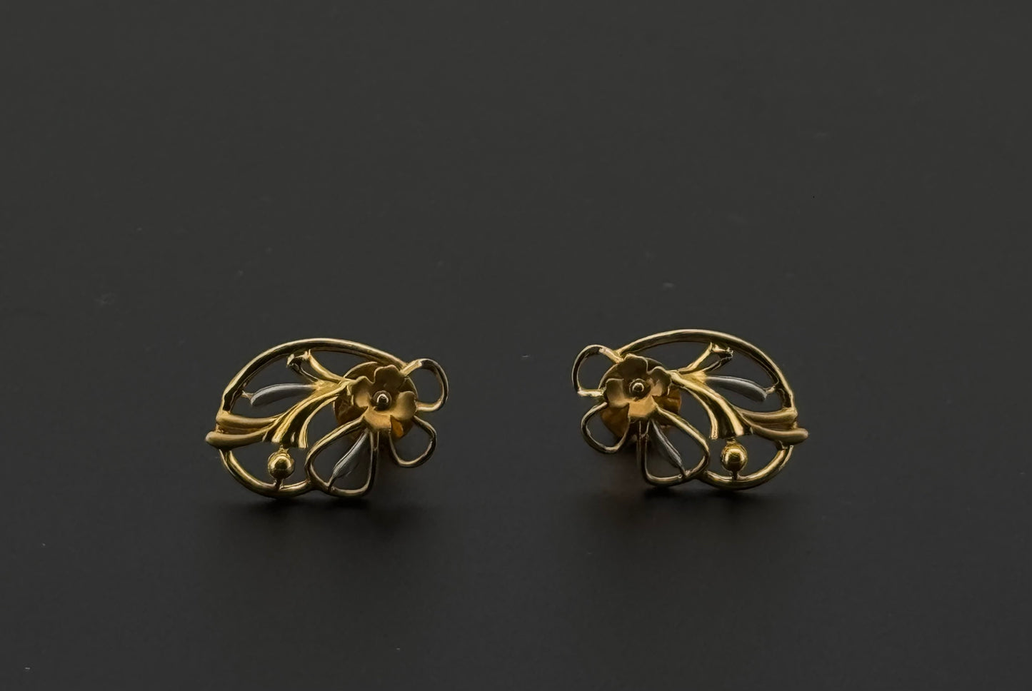 22K Solid Gold Fancy Studs ES466