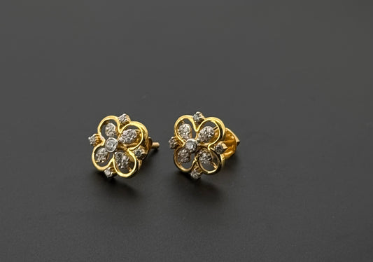 22K Solid Gold Fancy Studs ES493