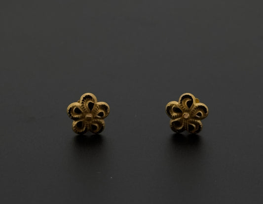 18K Solid Gold Fancy Studs ES606
