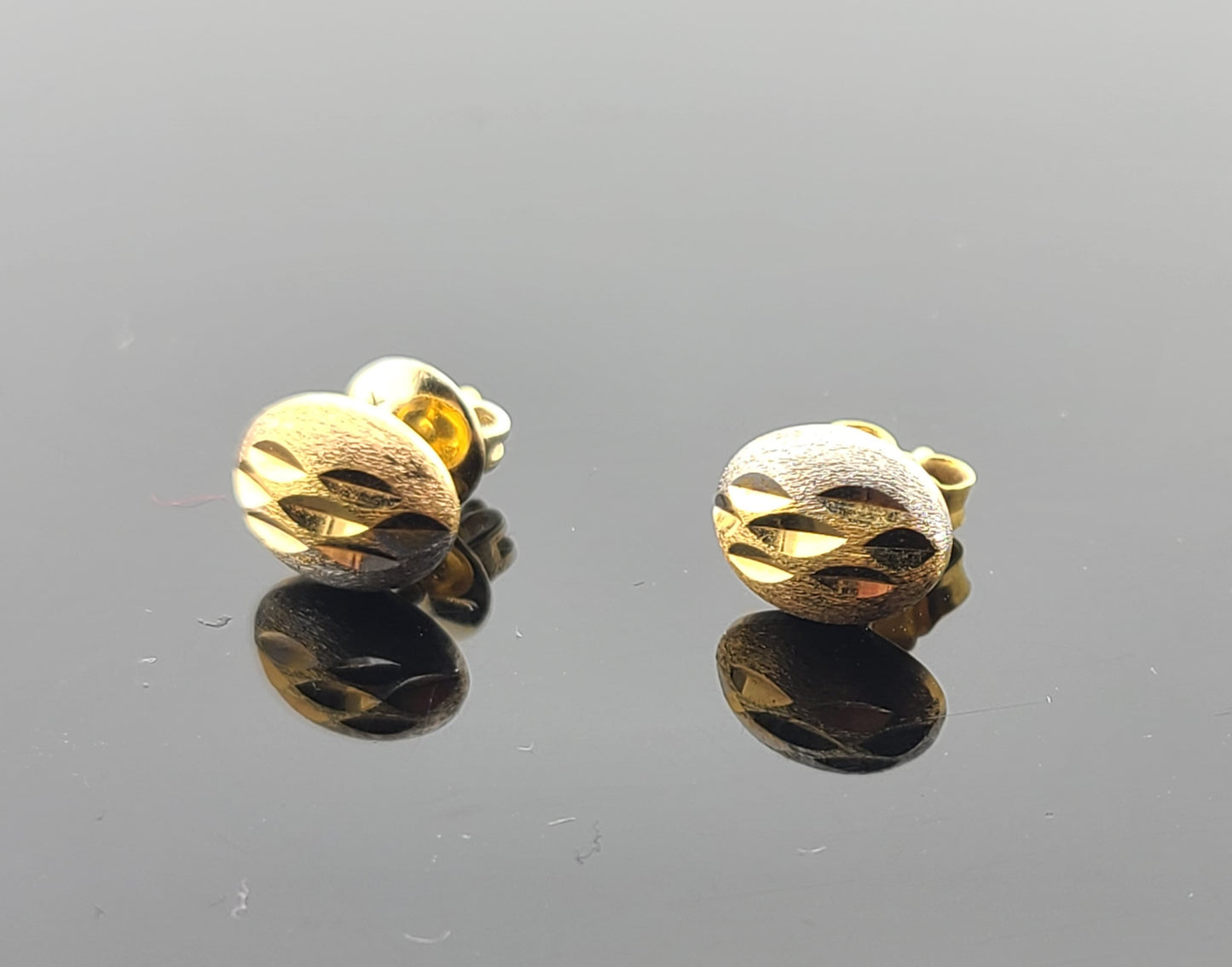 22K Solid Gold Children Studs ES680