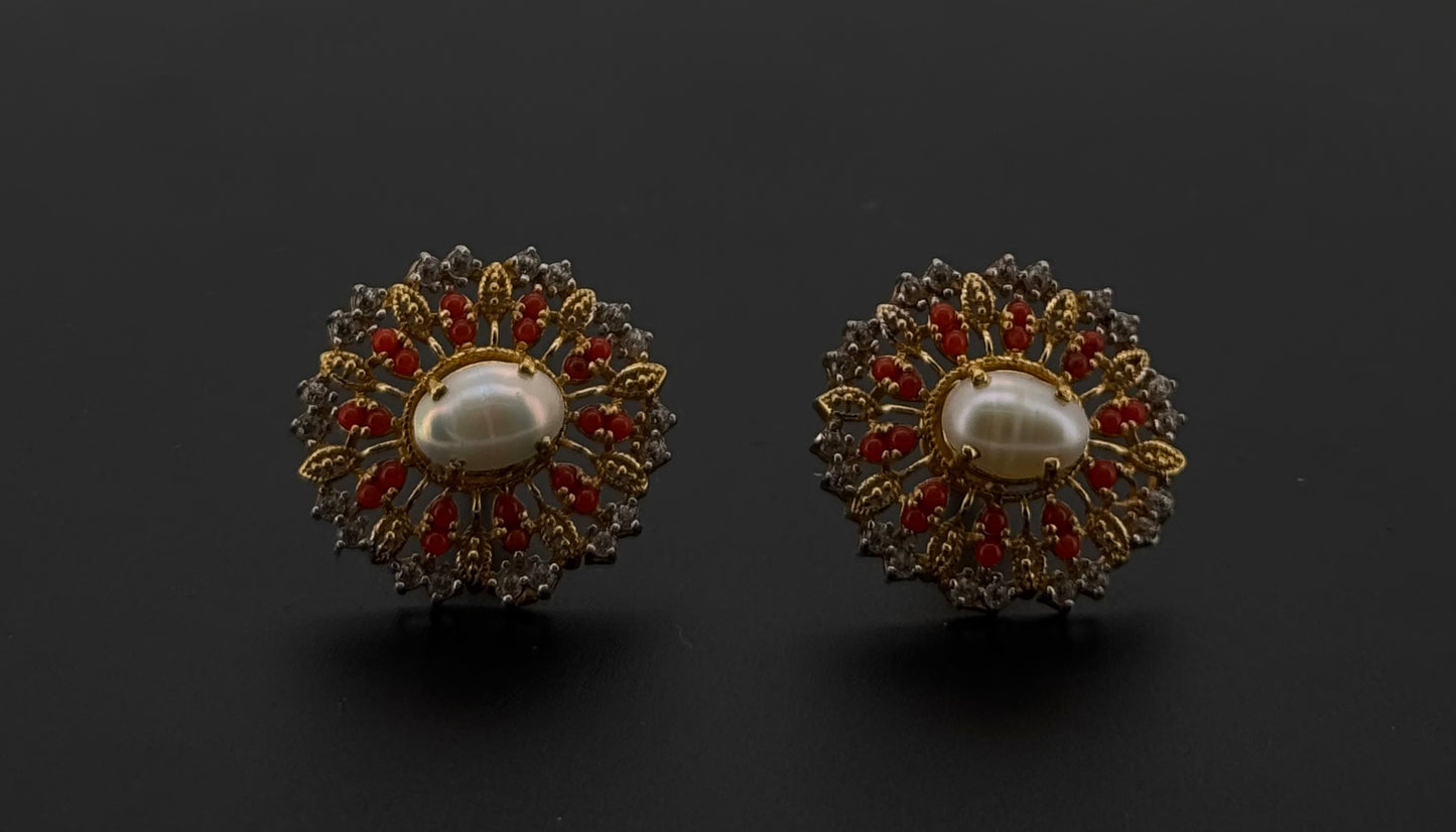 22K Solid Gold Fancy Studs ES712