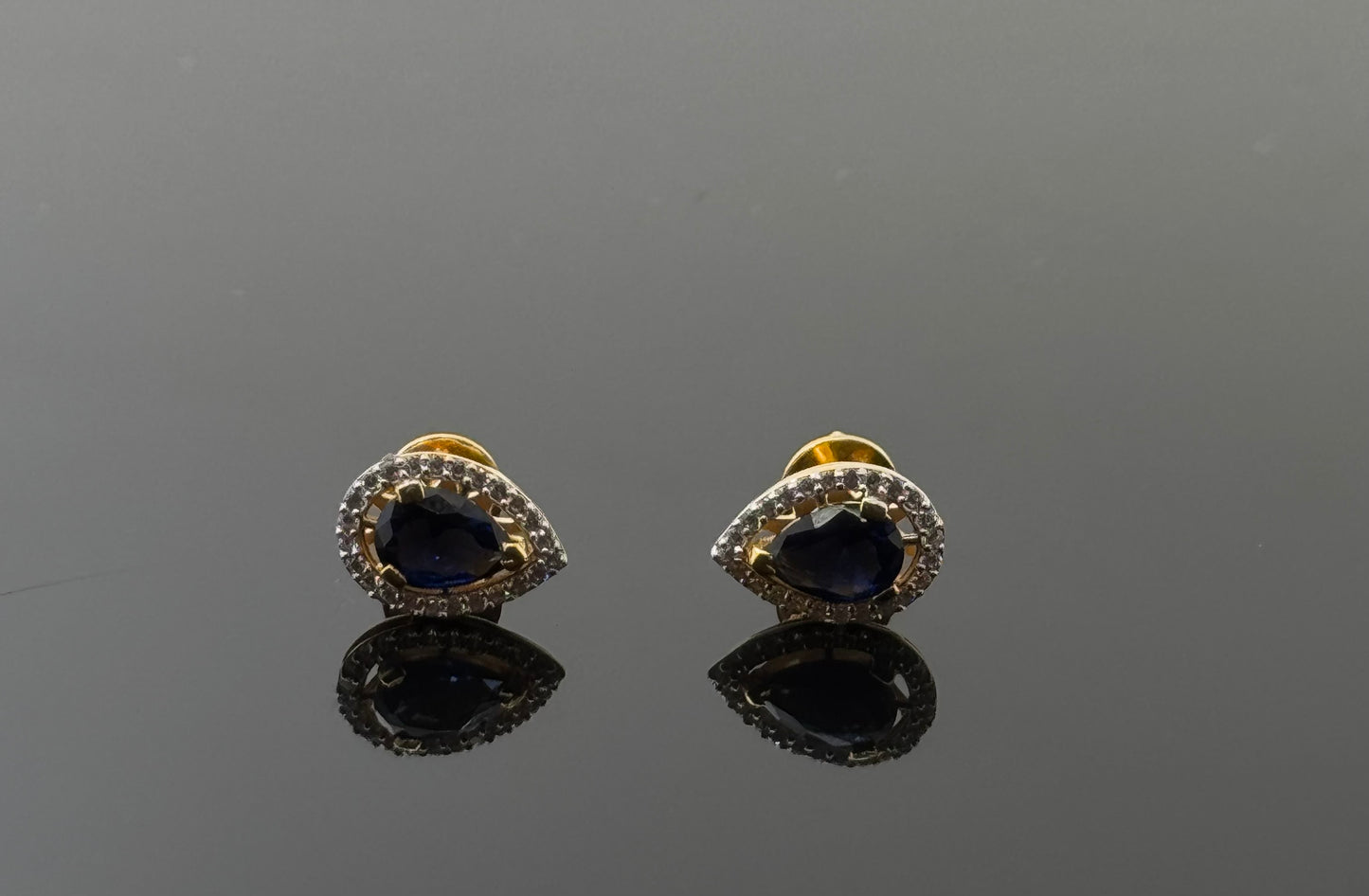 22K Solid Gold Fancy Studs ES91