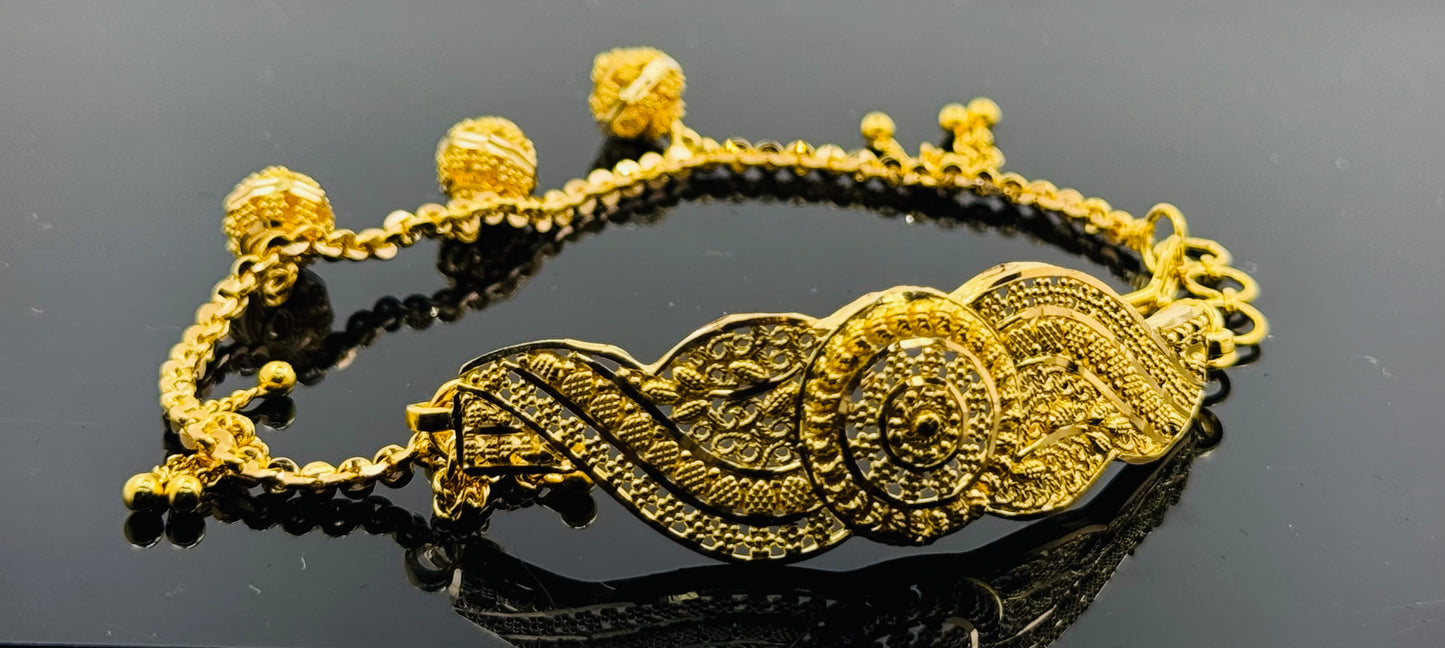 22k Solid Gold Ladies Simple Bracelet GB28