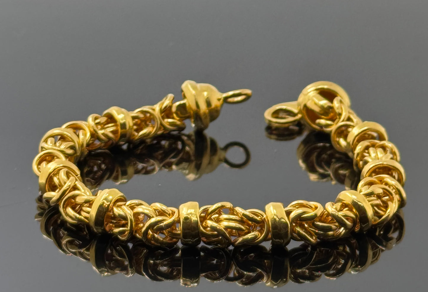 22k Solid Gold Ladies Simple Bracelet GB461