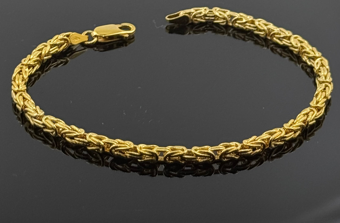 18k Solid Gold Ladies Simple Bracelet GB67