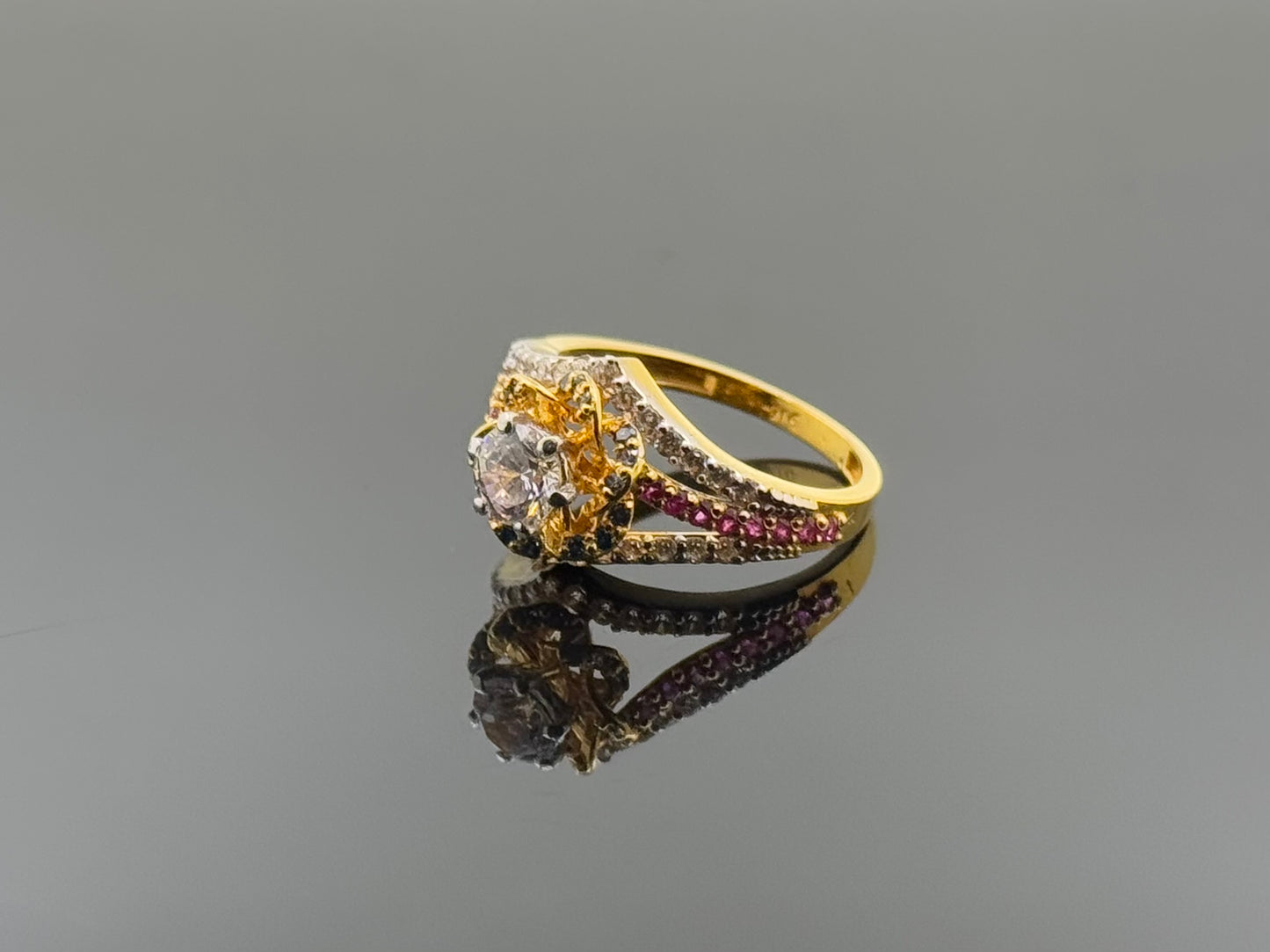22k Solid Gold Ladies Simple Ring GR1398