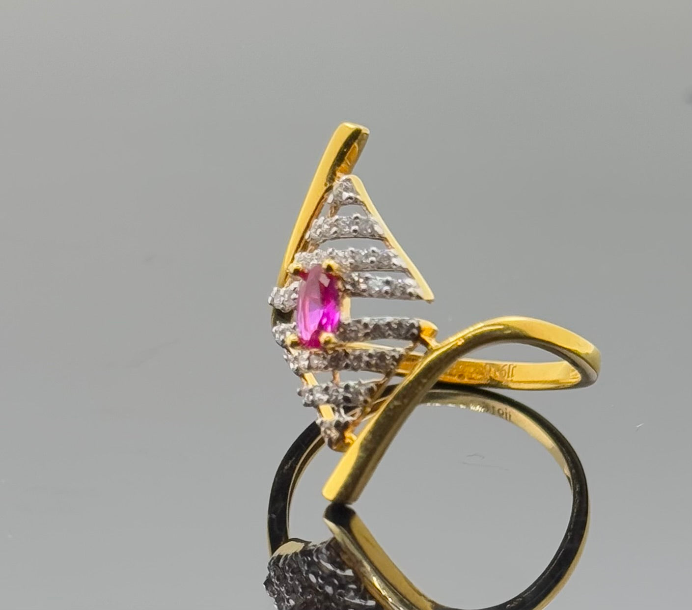 22k Solid Gold Ladies Simple Ring GR1496