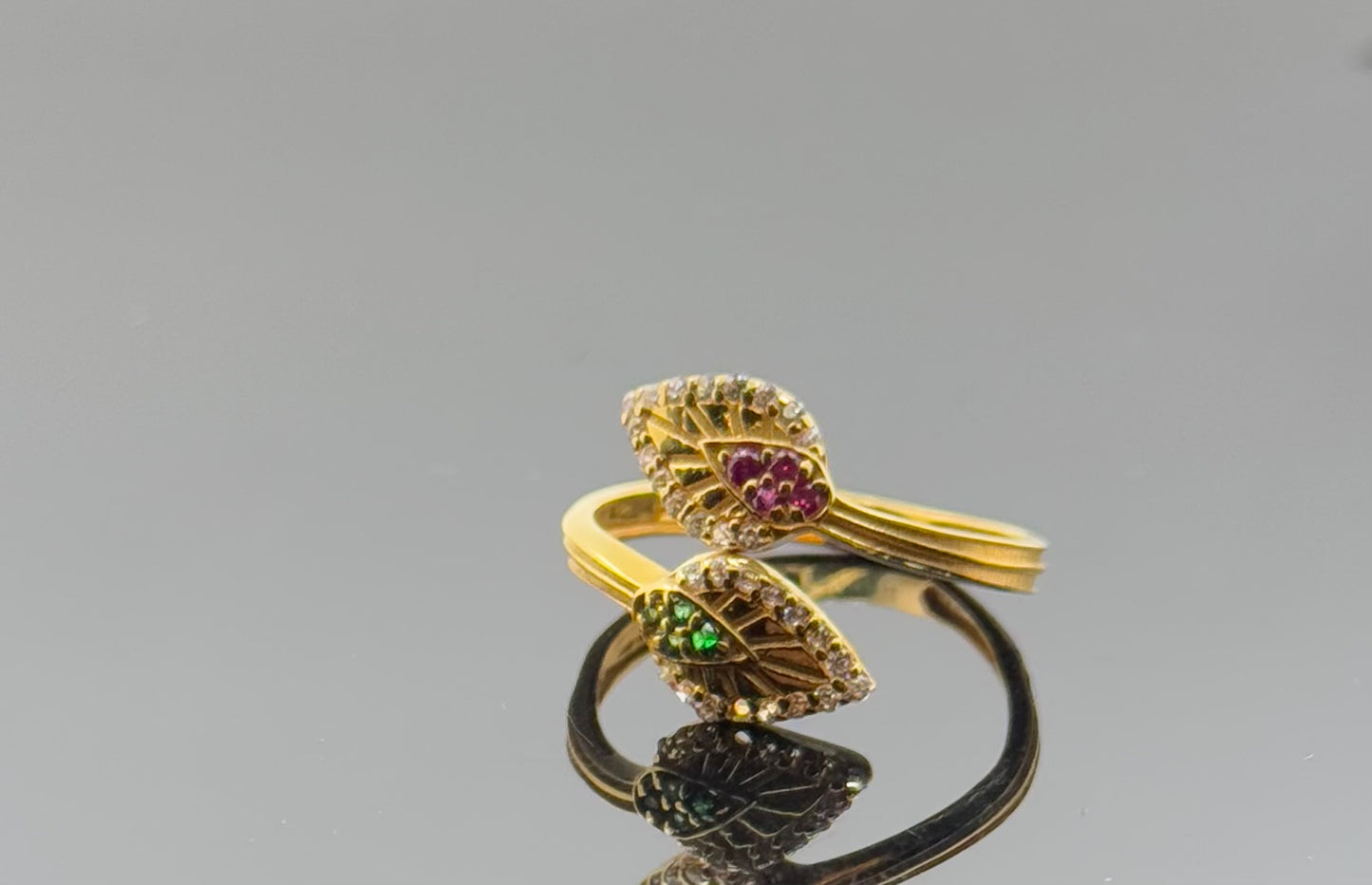 22k Solid Gold Ladies Simple Ring GR1528