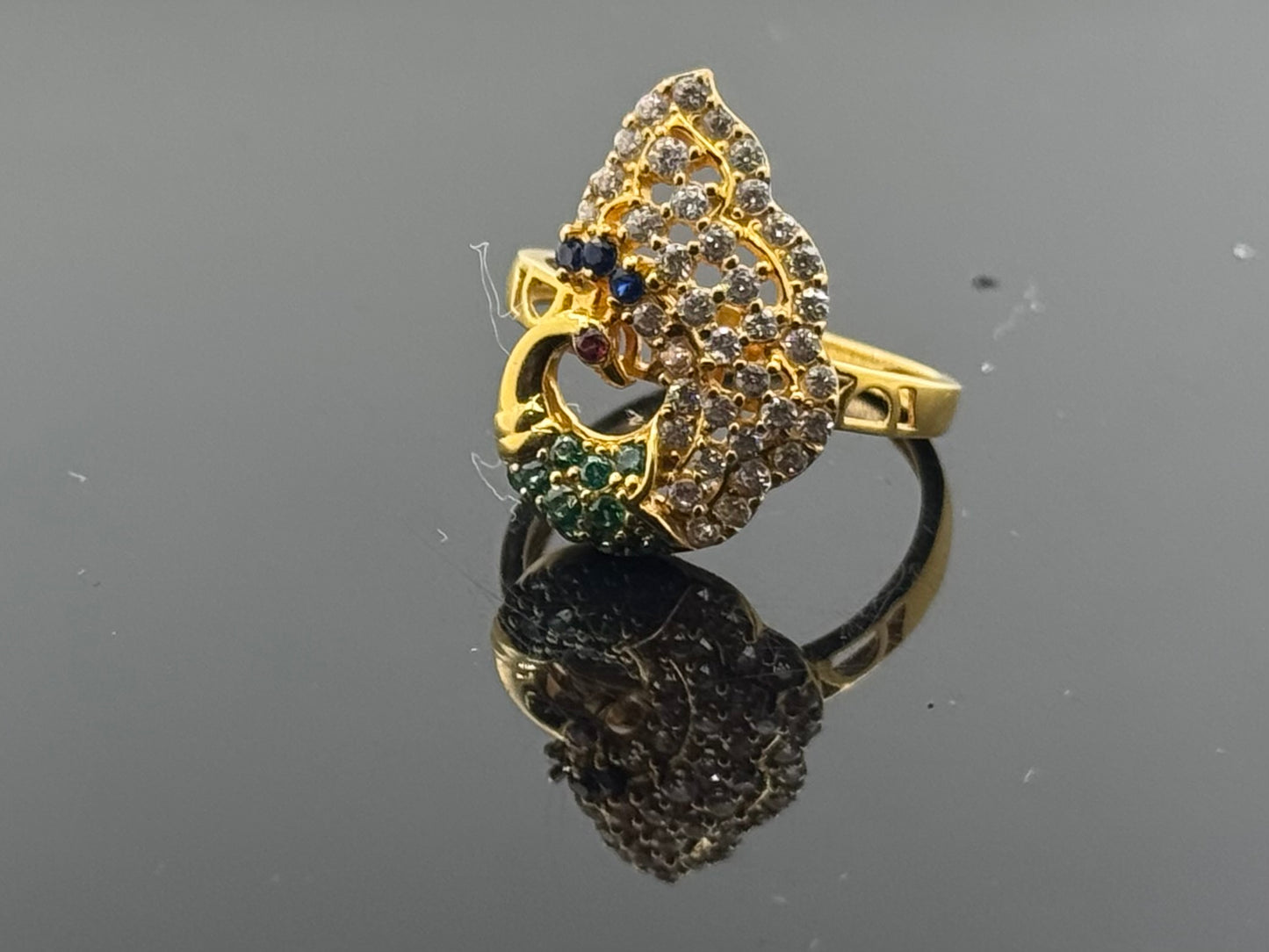 22k Solid Gold Ladies Simple Ring GR613