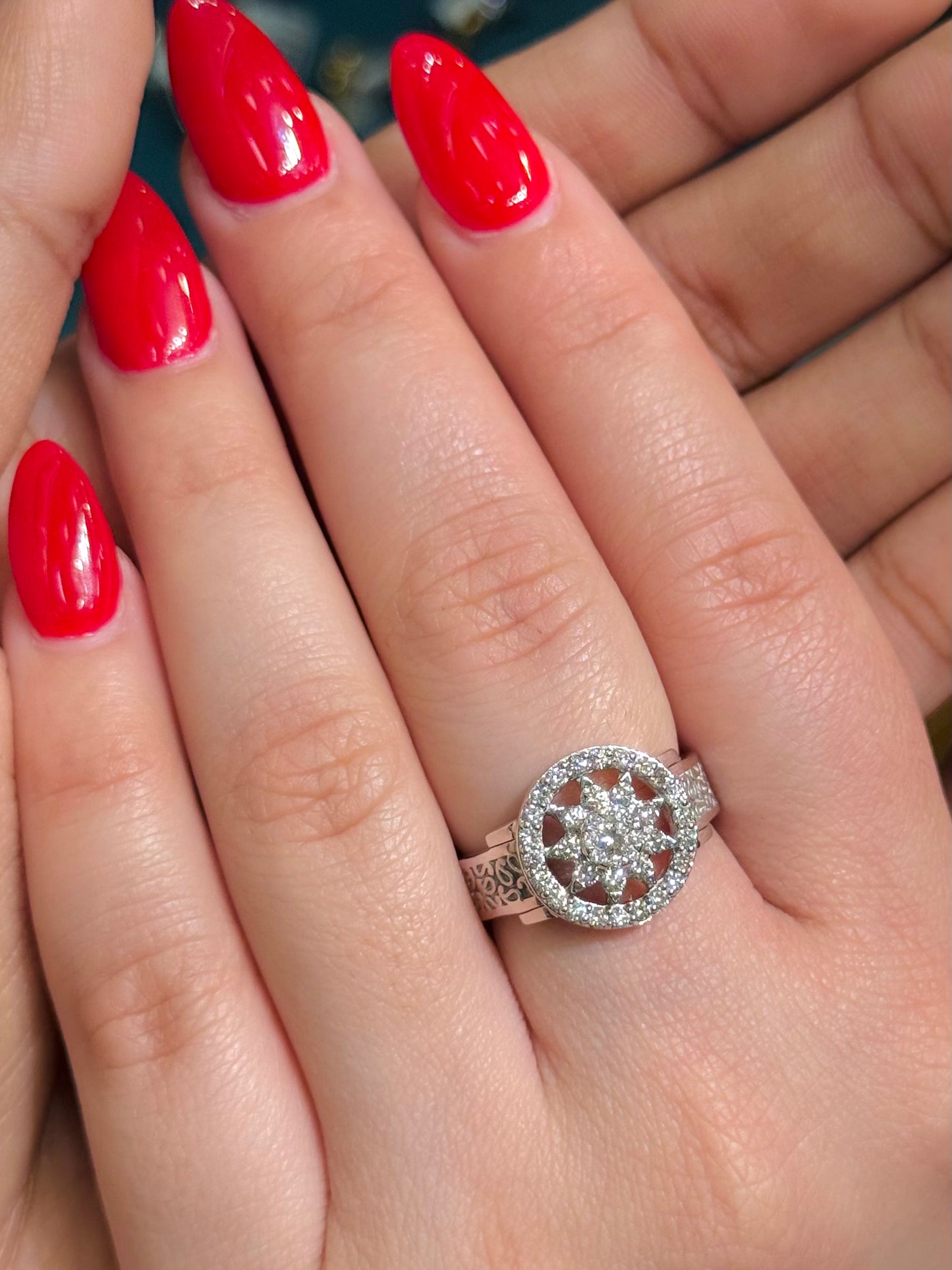Natural Diamond Round Custer DR428