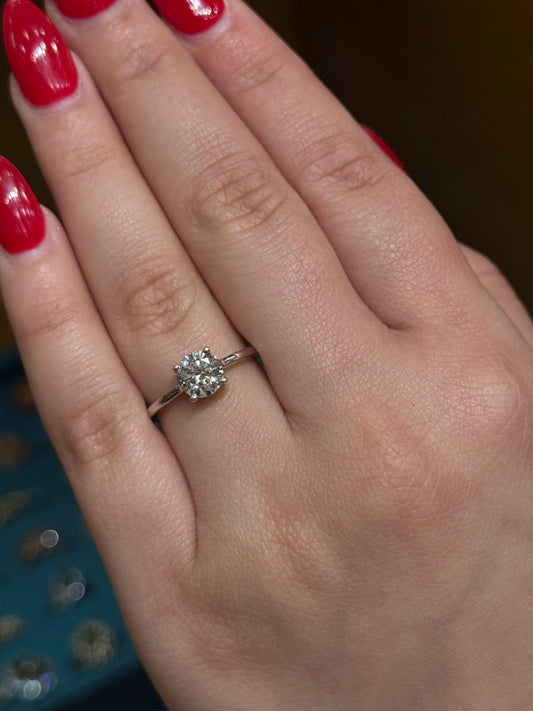 Elegant Cultured Diamond Ring LR20