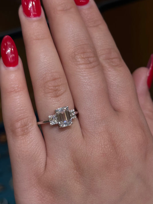 Elegant Cultured Diamond Ring LR17
