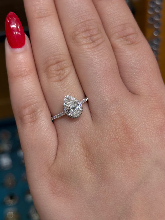 Elegant Cultured Diamond Ring LR21