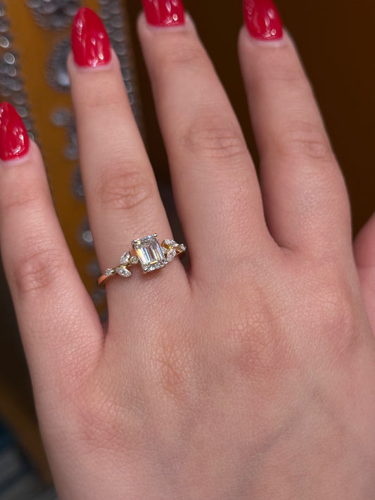 Elegant Cultured Diamond Ring LR14