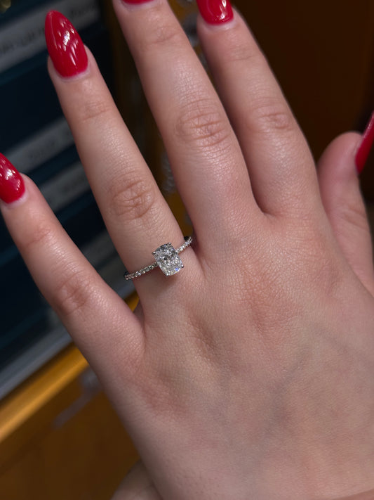 Elegant Cultured Diamond Ring LR12