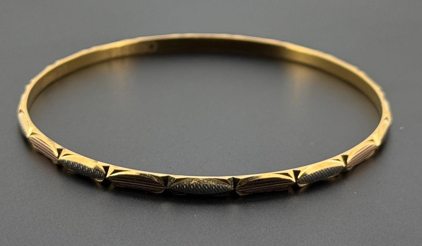22k Solid Gold Equisite Two Tone Bangles BG58