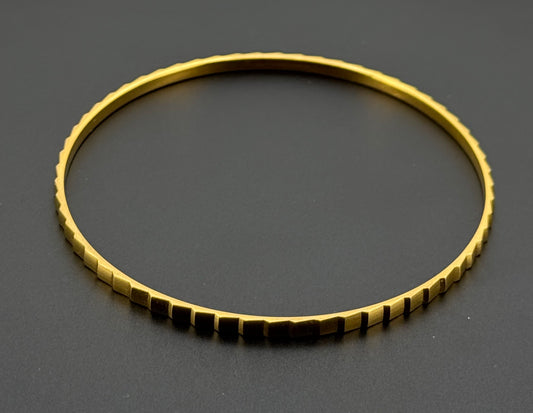 22k Solid Gold Equisite Bangles BG60