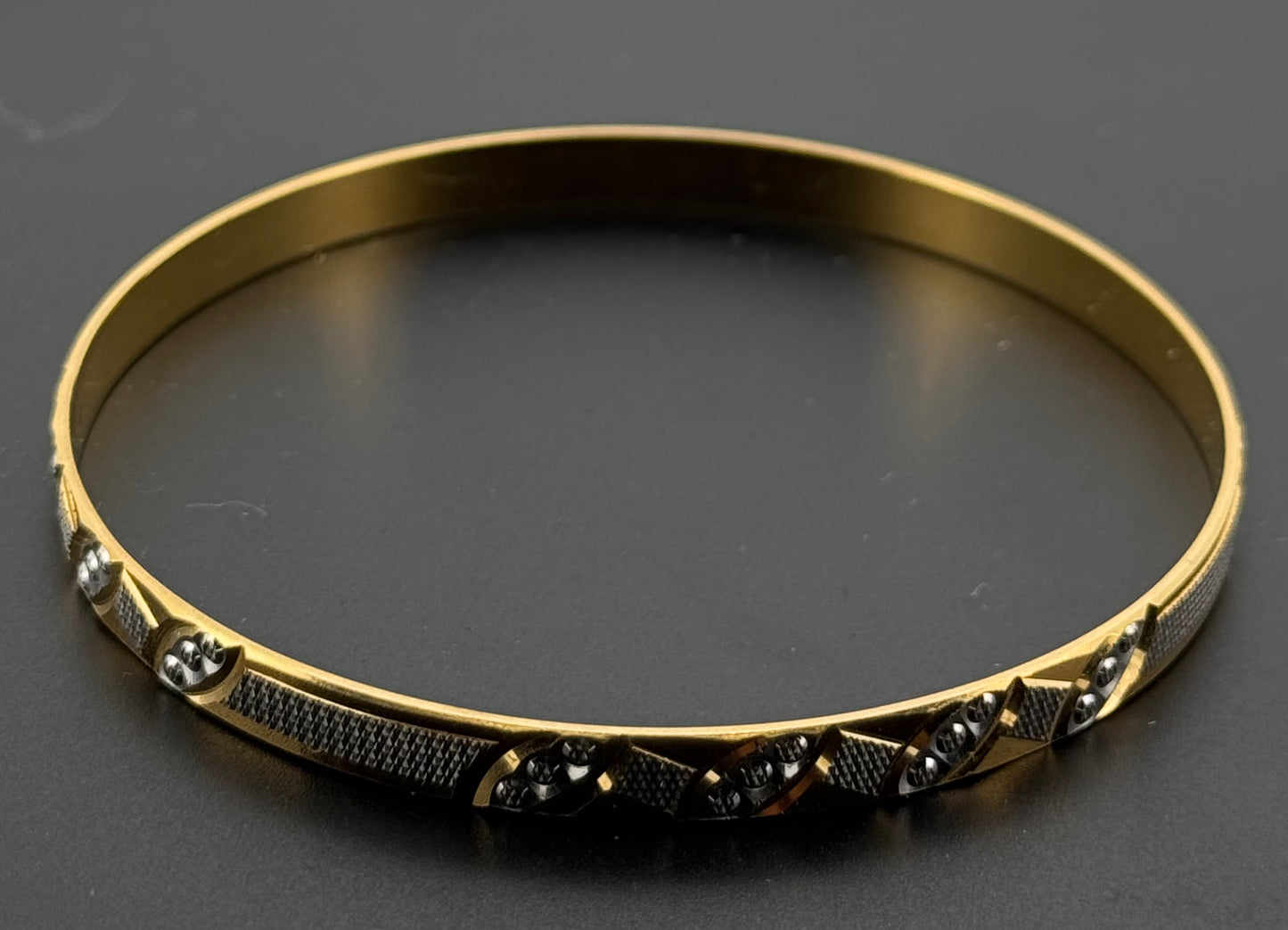 22k Solid Gold Equisite Two Tone Bangles BG162