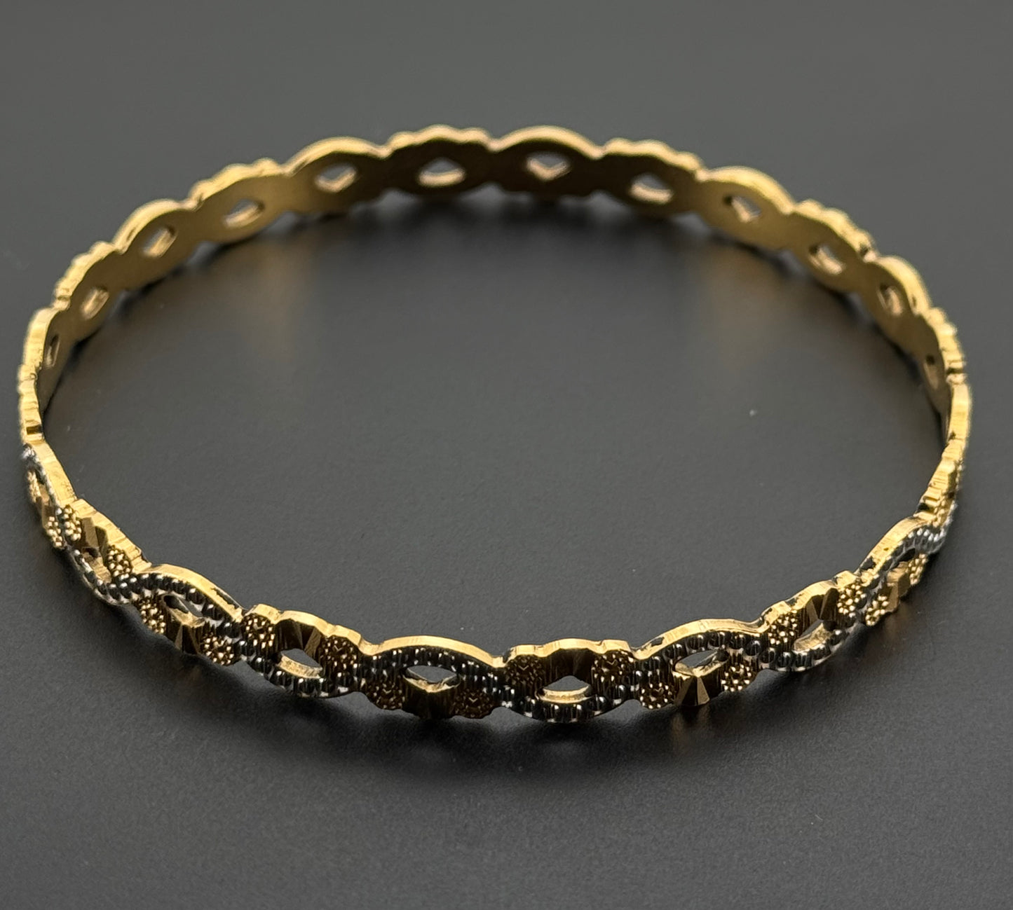 22k Solid Gold Equisite Two Tone Bangles BG167