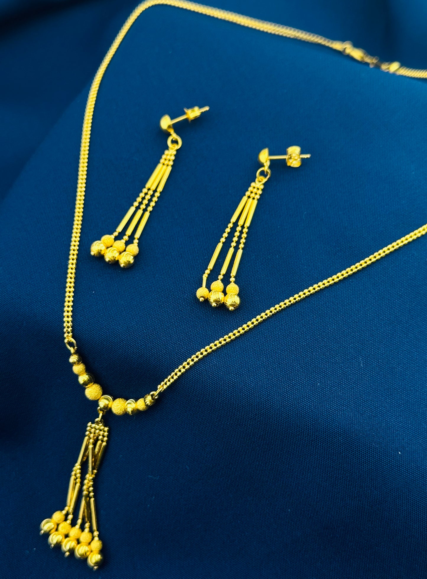 22k Solid Gold Ladies Set LS112