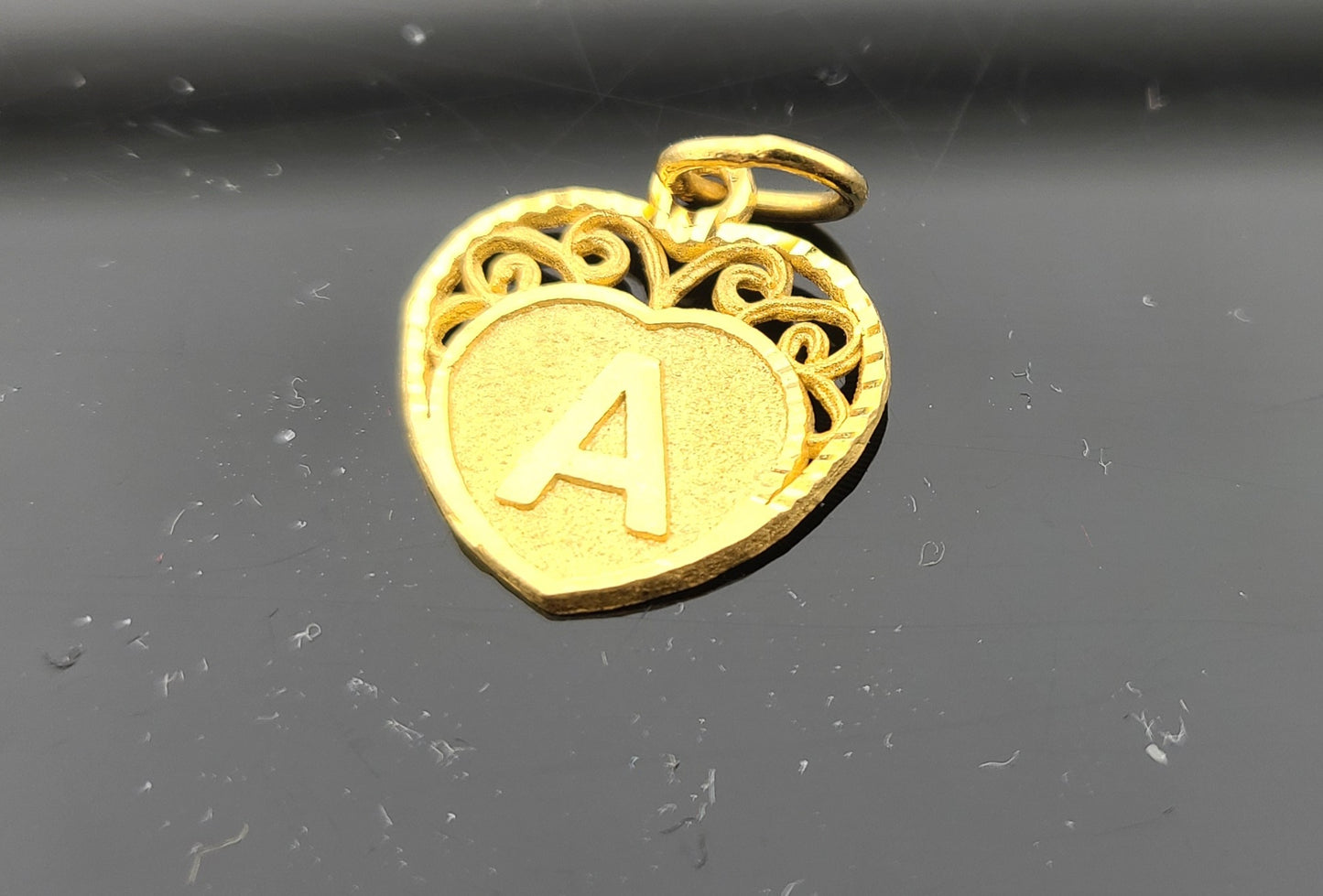 22K Solid Gold Letter Pendant P1634