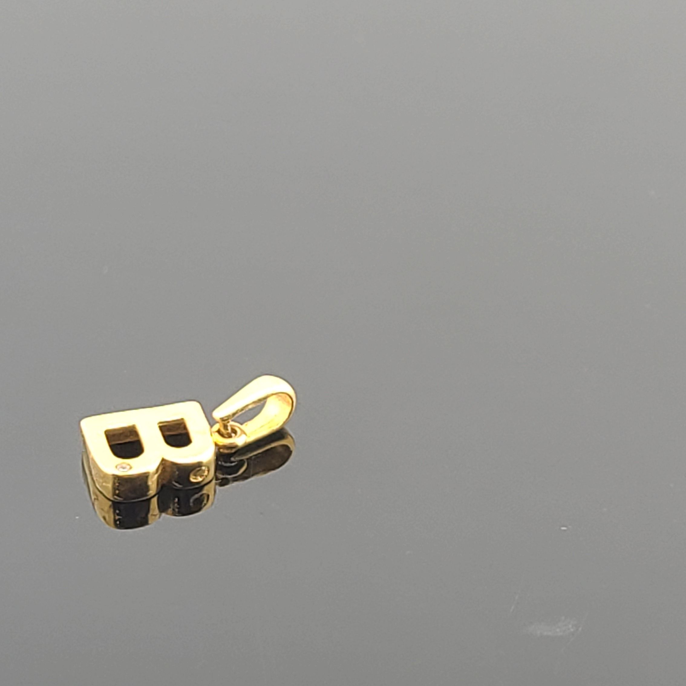21K Solid Gold Letter Pendant P1653 – Royal Dubai Jewellers