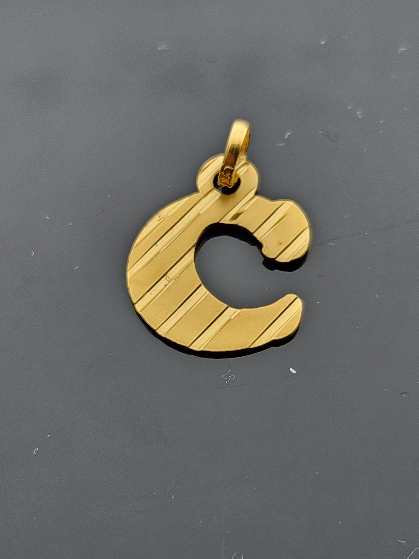 22K Solid Gold Letter Pendant P1675