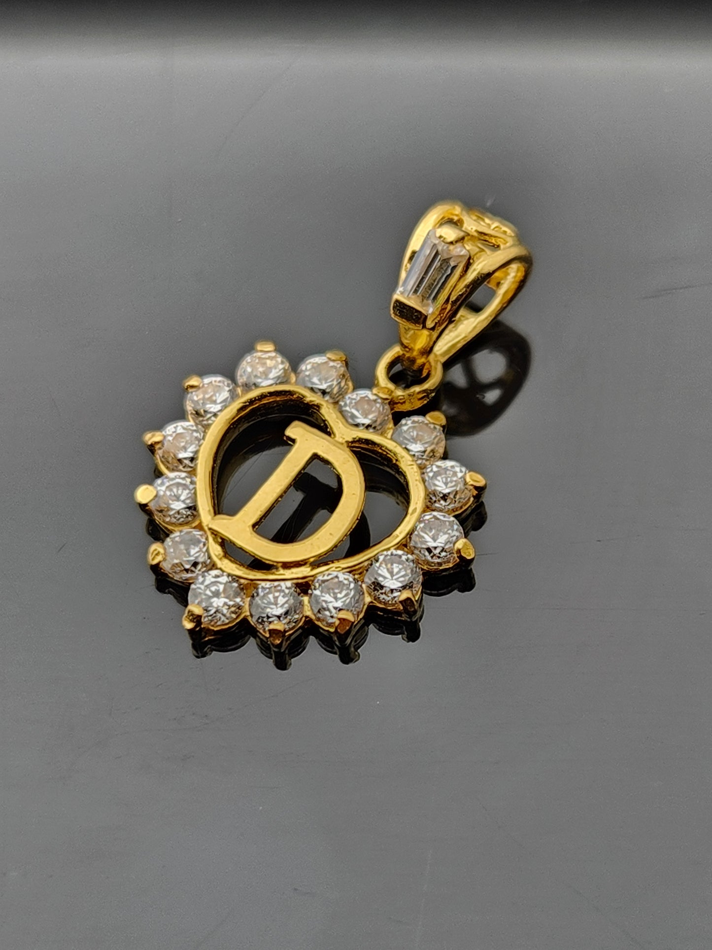 22K Solid Gold Letter Pendant P1702