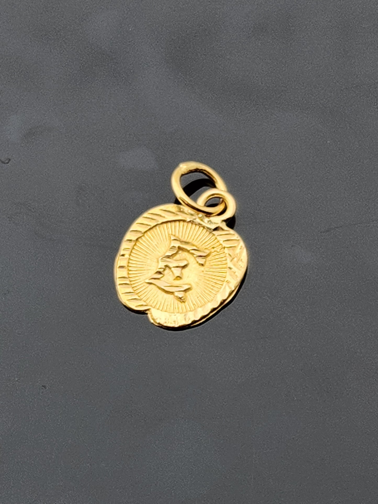 22K Solid Gold Letter Pendant P1711