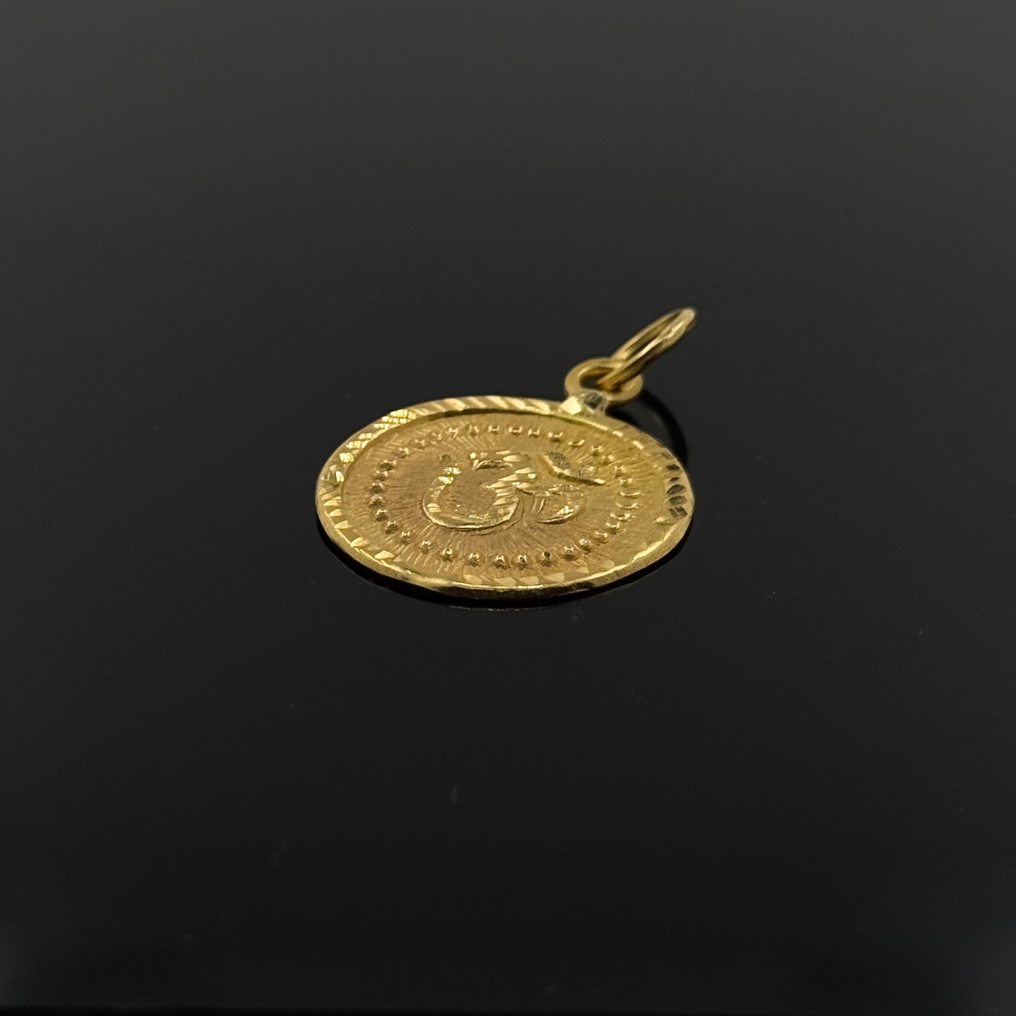 22K Solid Gold Hindu Pendants P327
