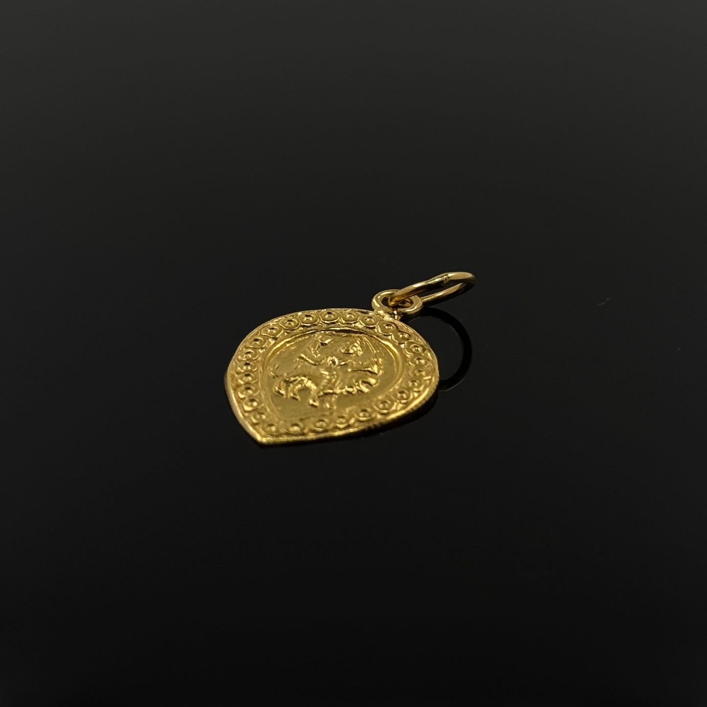 22K Solid Gold Hindu Pendants P400