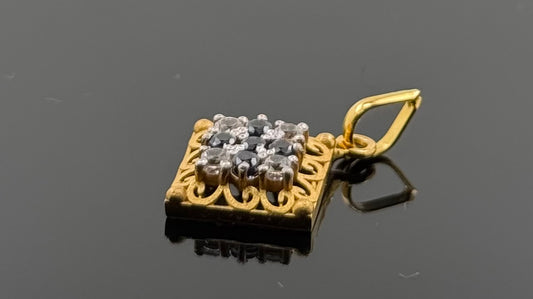 22K Solid Gold Fancy Pendants P572