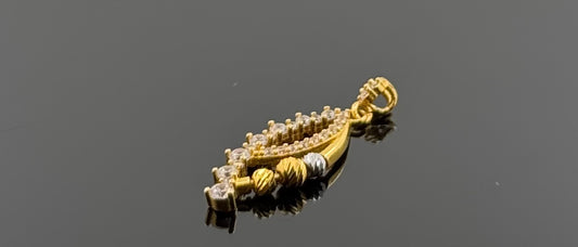 22K Solid Gold Fancy Pendants P573