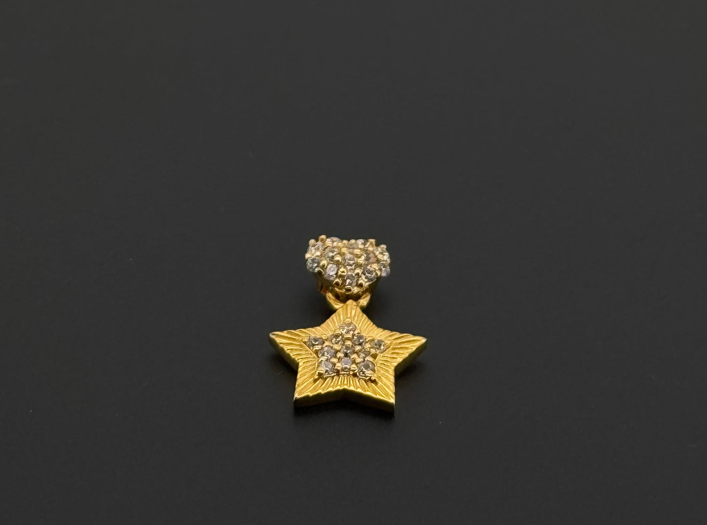 22K Solid Gold Fancy Pendants P782
