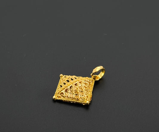 22K Solid Gold Fancy Pendants P876