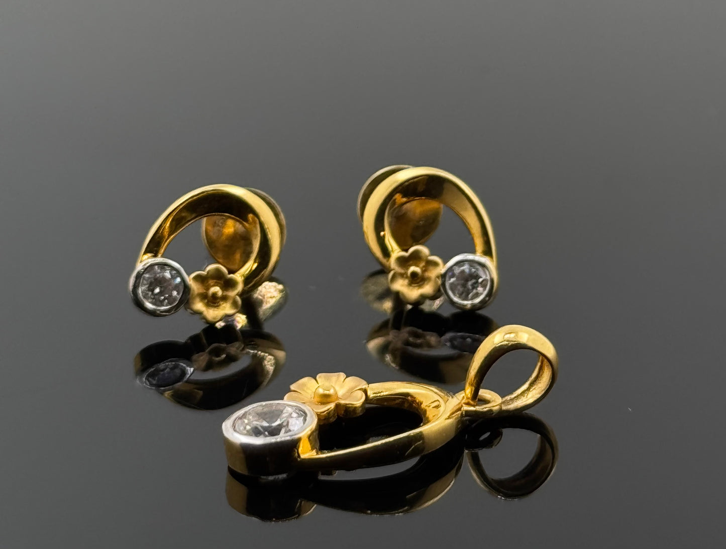 22K Solid Gold Fancy Pendant Sets PS25