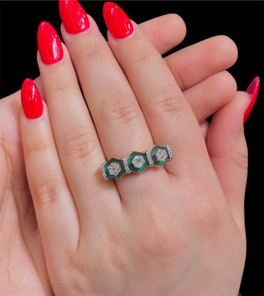 Natural Diamond Ring with Emerald DR127