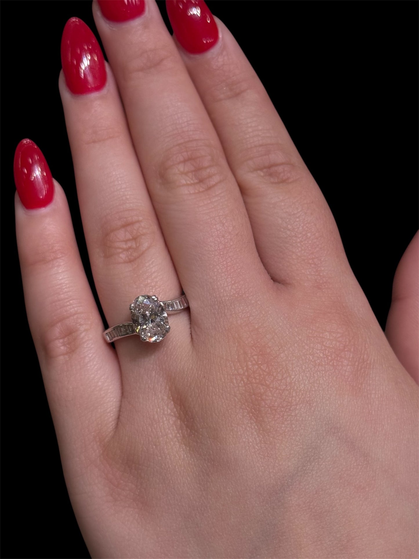 Natural Round Cut Diamond Ring DR424