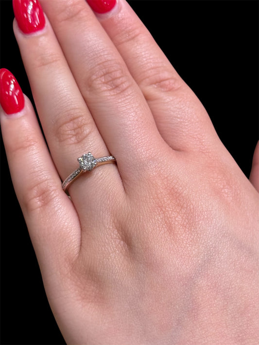 Natural Round Diamond  Ring DR158