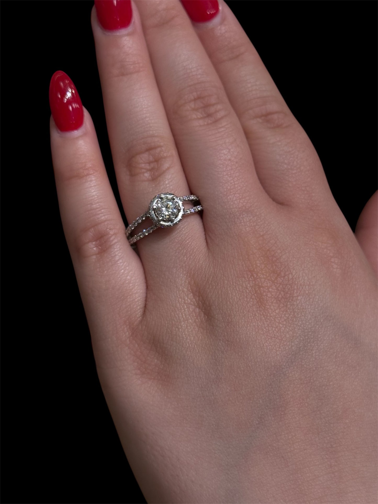 Natural Round  Diamond Cut Ring DR202