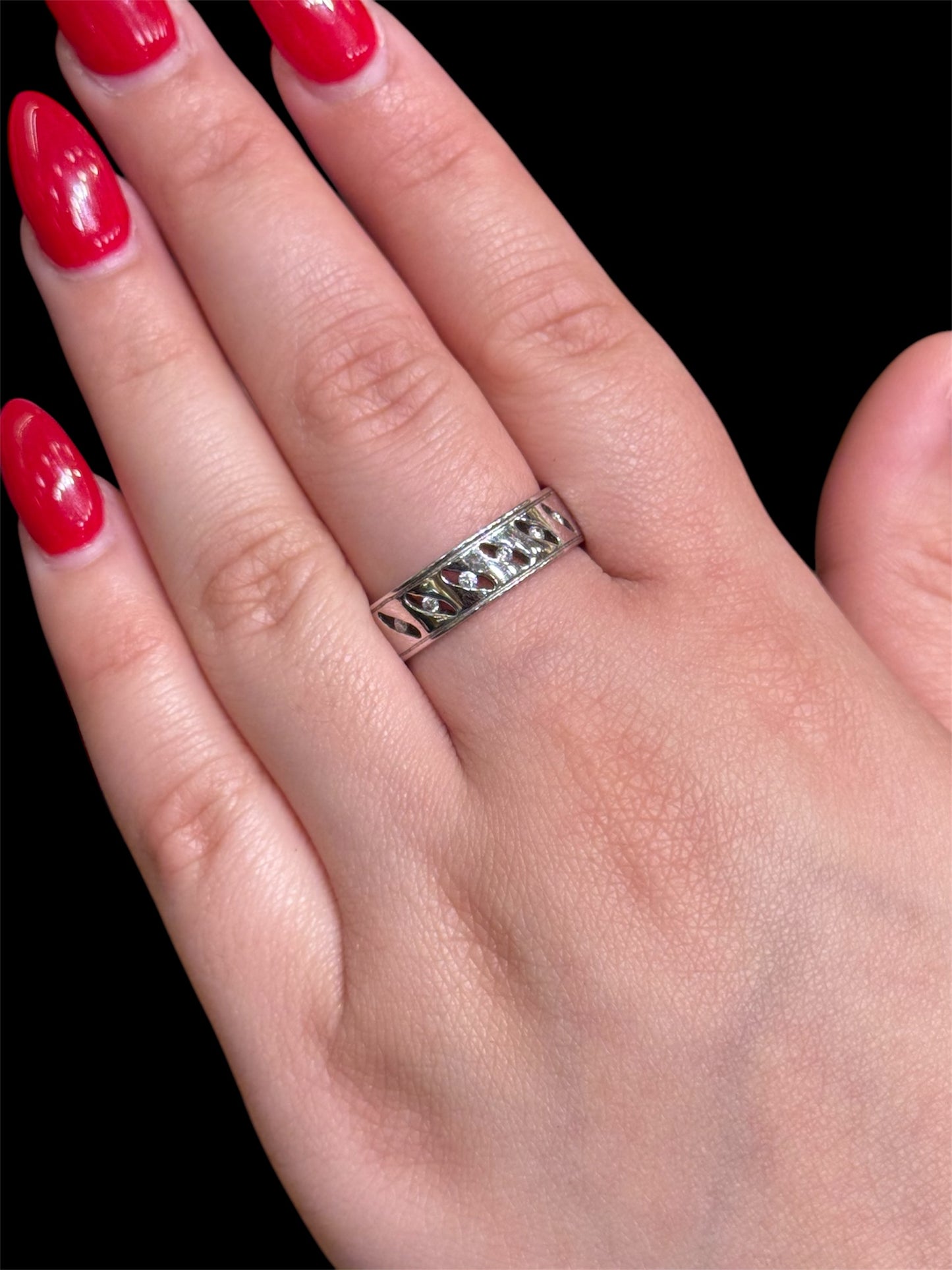 Natural Diamond Band DR137