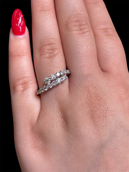 Natural Diamond Cross Over Band DR92