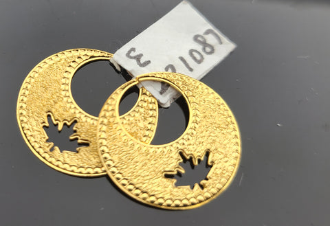 22K Solid Gold Designer Maple Leaf Nattiya E221087 - Royal Dubai Jewellers