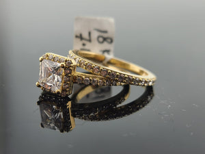 18K Solid Gold Designer Zircon Ring R7985 - Royal Dubai Jewellers