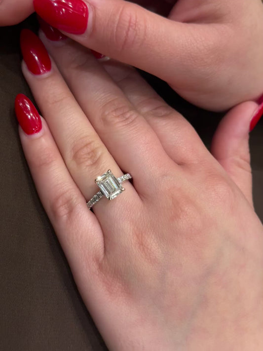 Elegant Cultured Diamond Ring DR468