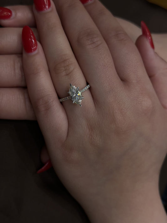Elegant Cultured Diamond Ring LR59