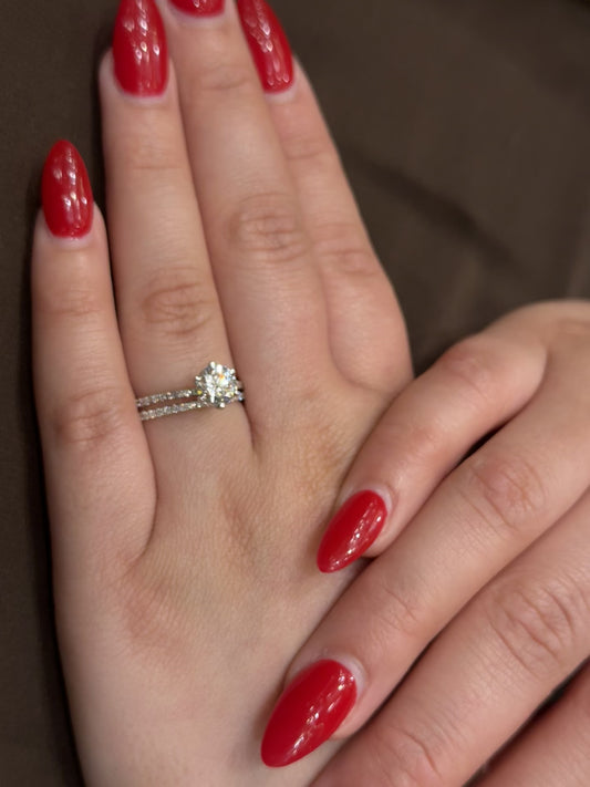 Elegant Cultured Diamond Ring LR42