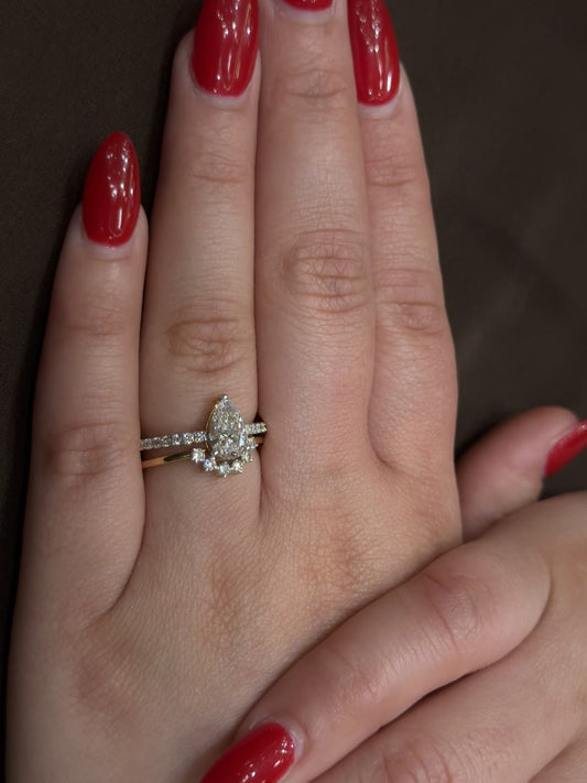 Elegant Cultured Diamond Ring LR64