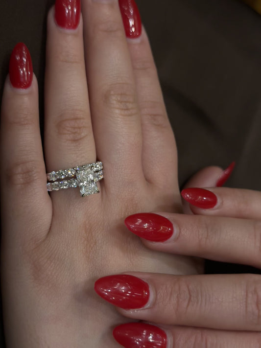 Elegant Cultured Diamond Ring LR48